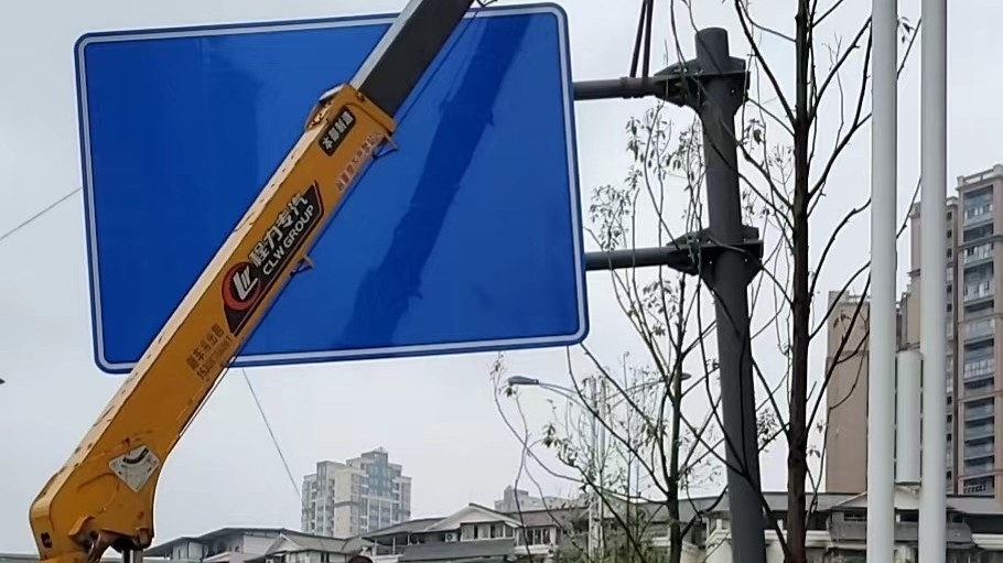成都交通標識牌桿廠家怎么選