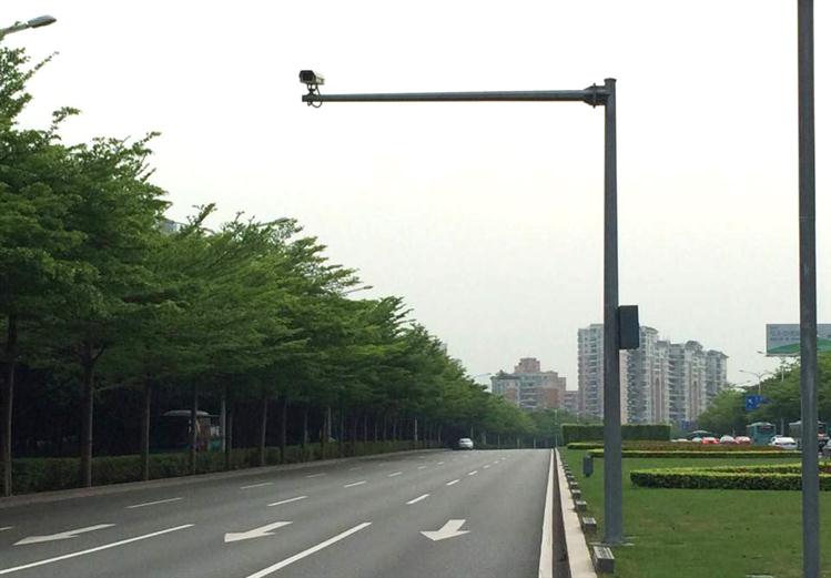 監控桿車輛檢測系統