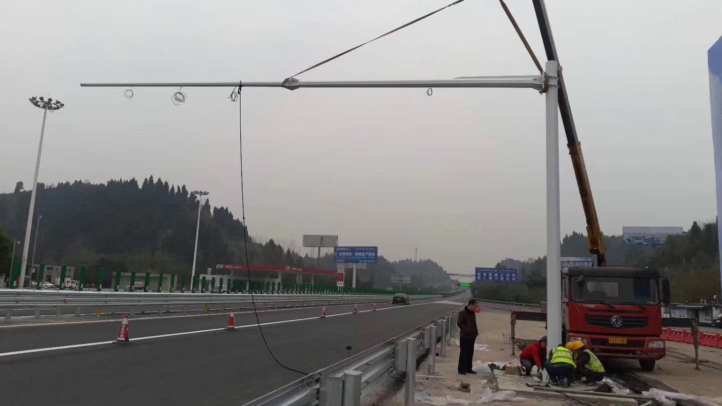 成渝環線高速遂寧市書房壩收費站交通卡口桿