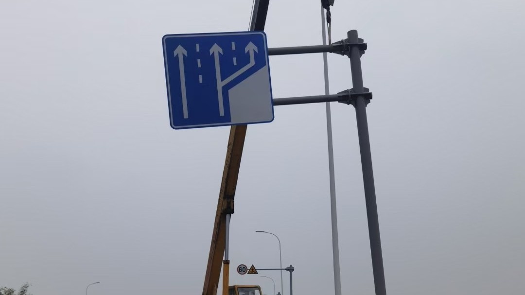 四川標志牌桿件廠家哪好