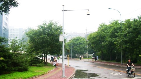 四川菲尼特教您怎樣選購監控立桿