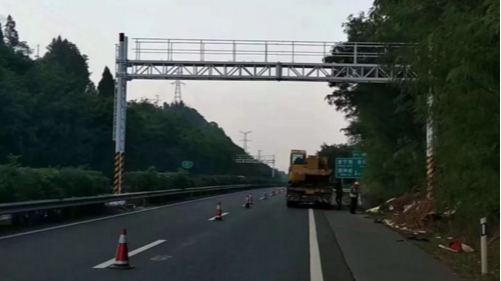 成南高速龍門架項目