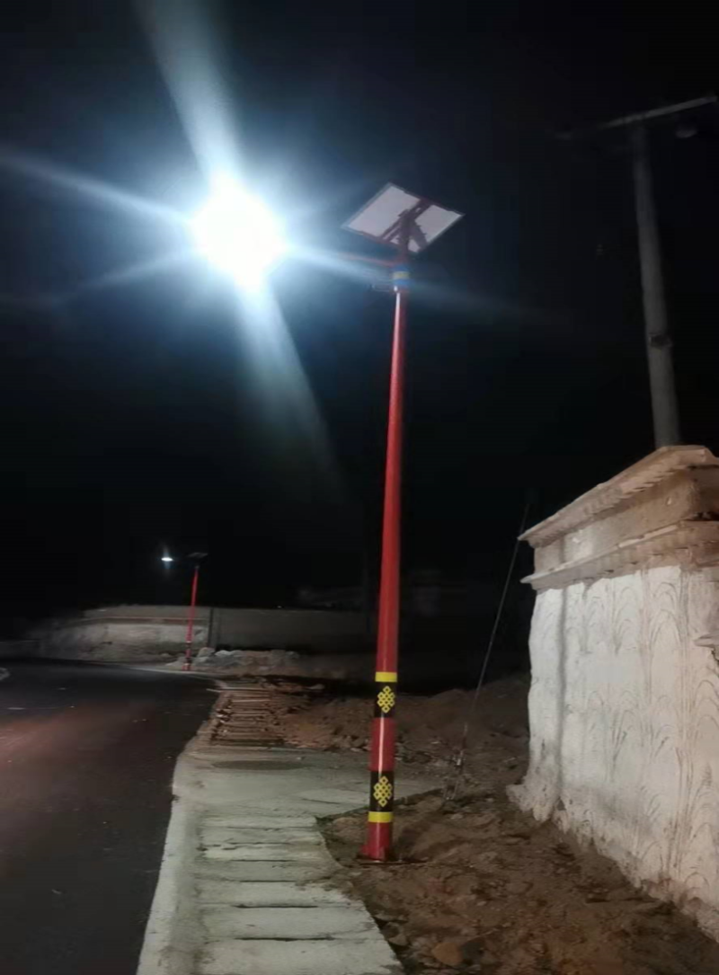 菲尼特太陽能路燈桿