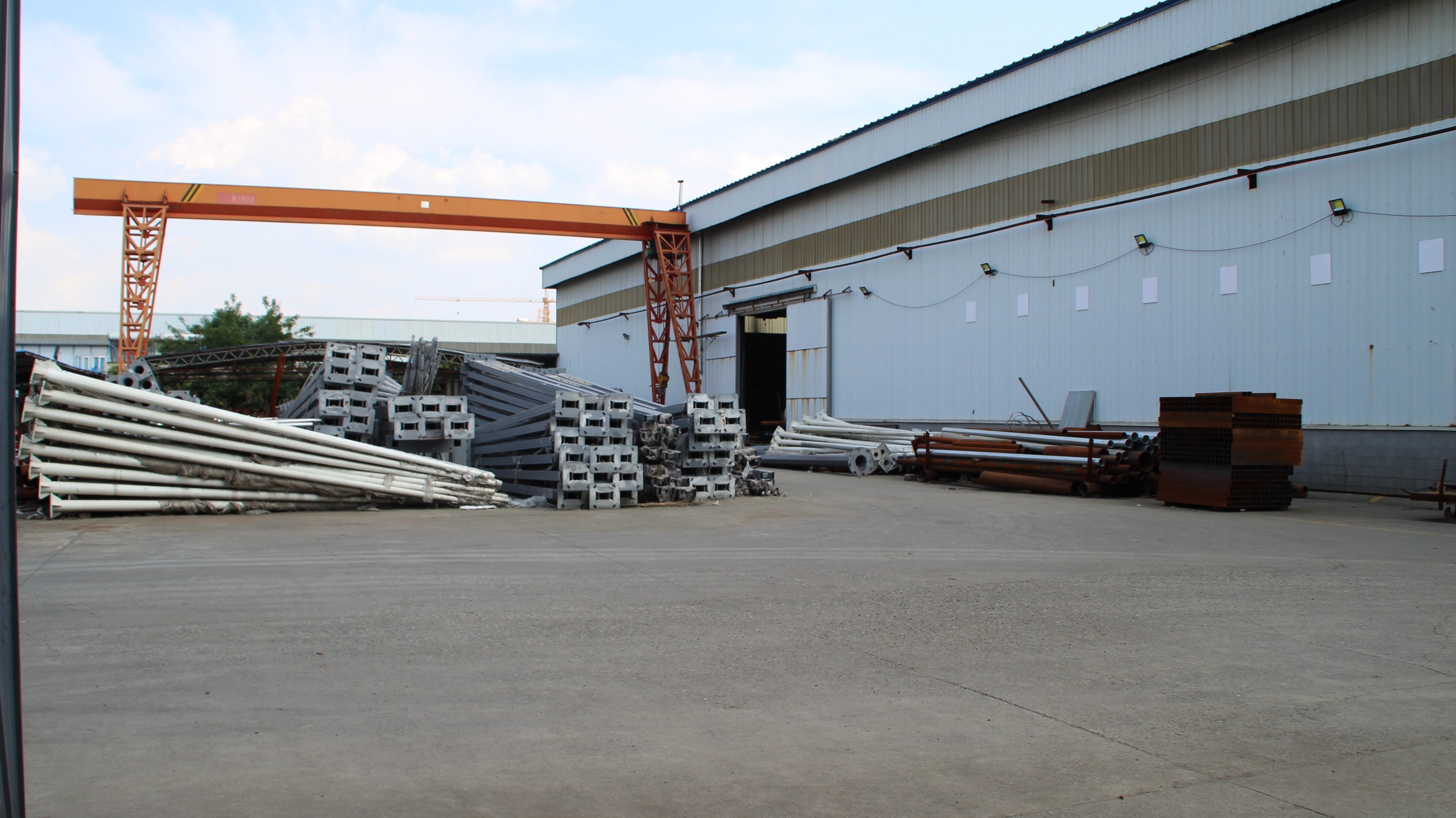 菲尼特  關于菲尼特