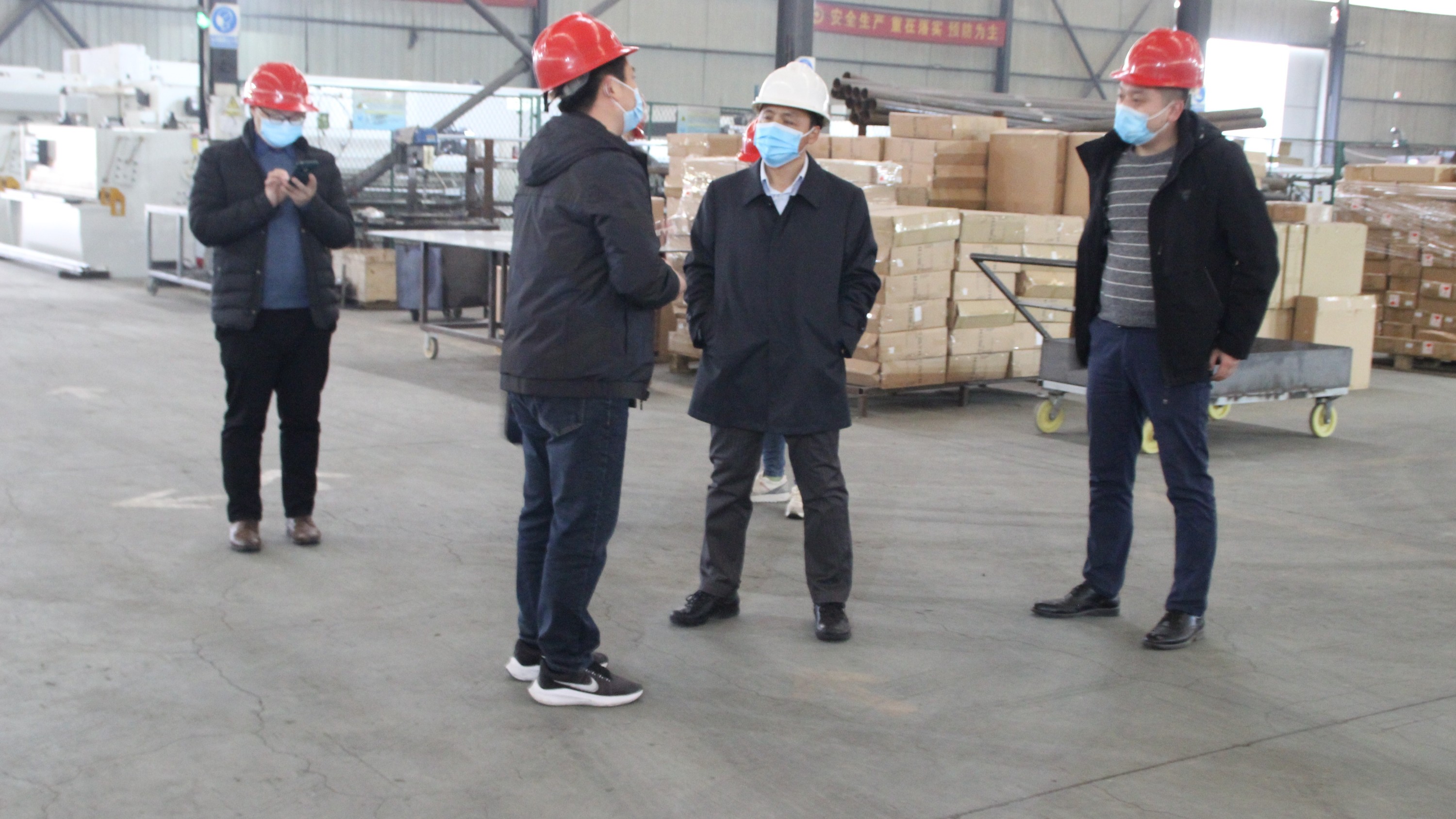 榮獲專精特新認證|青白江副區長沈偉一行蒞臨四川菲尼特考察交流工作